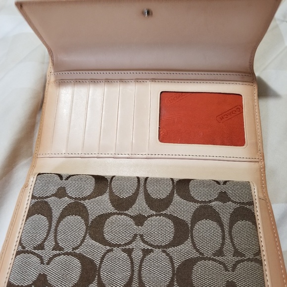 💯Authentic coach wallet - Picture 3 of 4